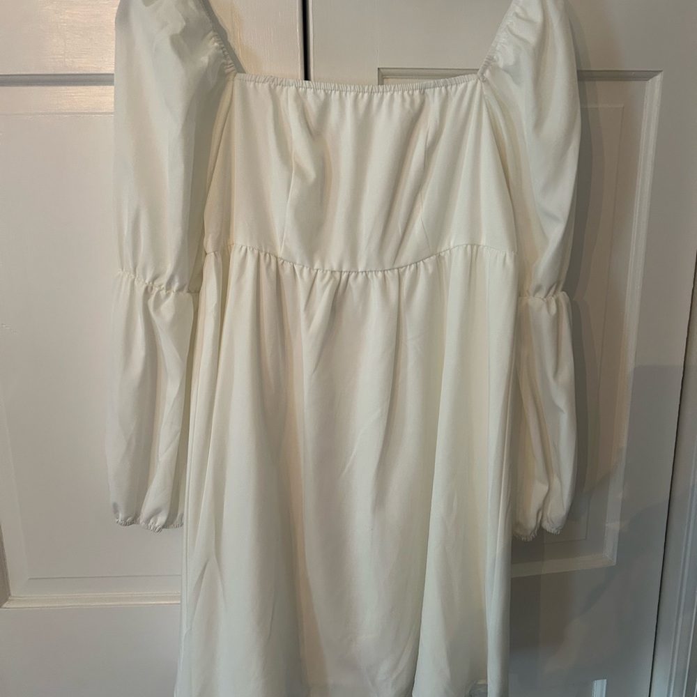 Elegant Long Sleeve White Dress